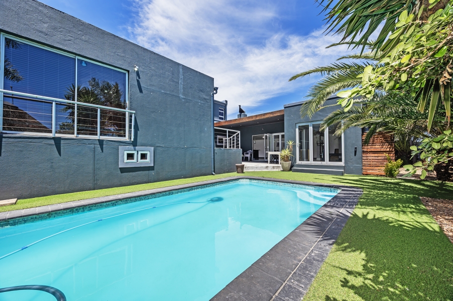 To Let 5 Bedroom Property for Rent in Haasendal Western Cape